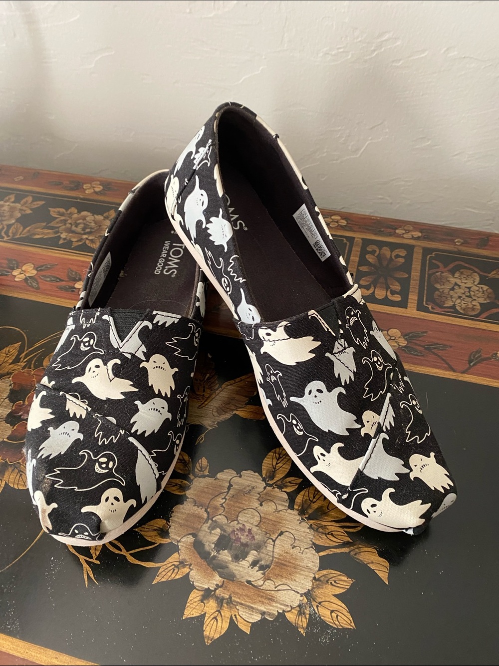 Toms Glow-in-the Dark Ghost Black Canvas Slip-Ons